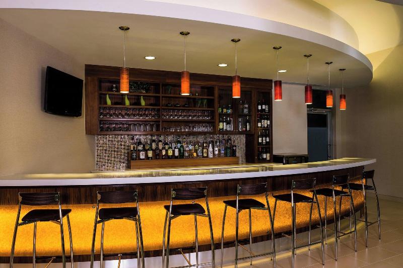 SpringHill Suites New York LaGuardia Airport - Lobi
