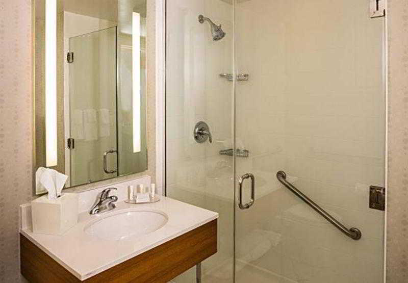 SpringHill Suites New York LaGuardia Airport fotoÄŸrafÄ±