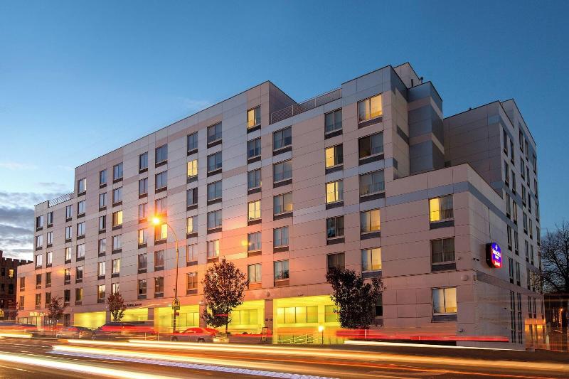 SpringHill Suites New York LaGuardia Airport - Genel