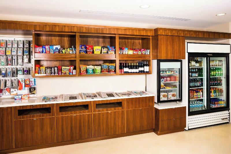 SpringHill Suites New York LaGuardia Airport - Restoran