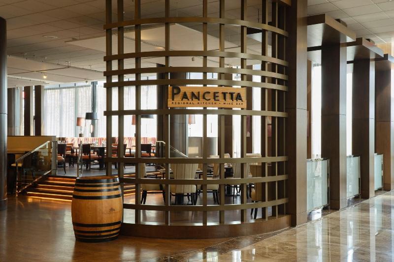 Teaneck Marriott at Glenpointe - Restoran