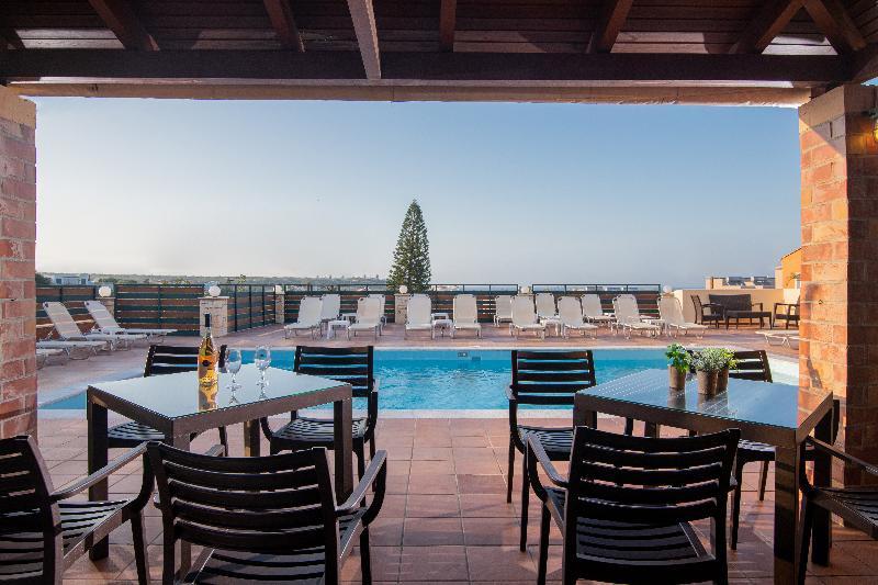Golden Valentin Apartments - Bar