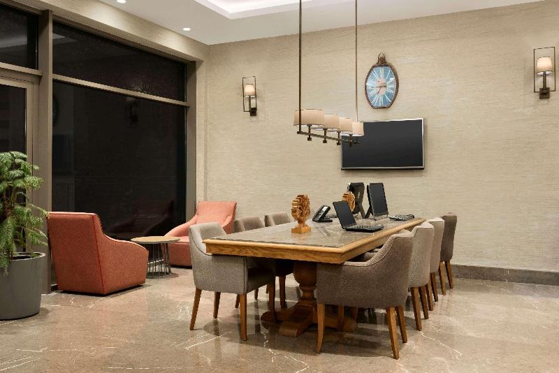 Ramada Hotels & Suites Adana - Toplantı
