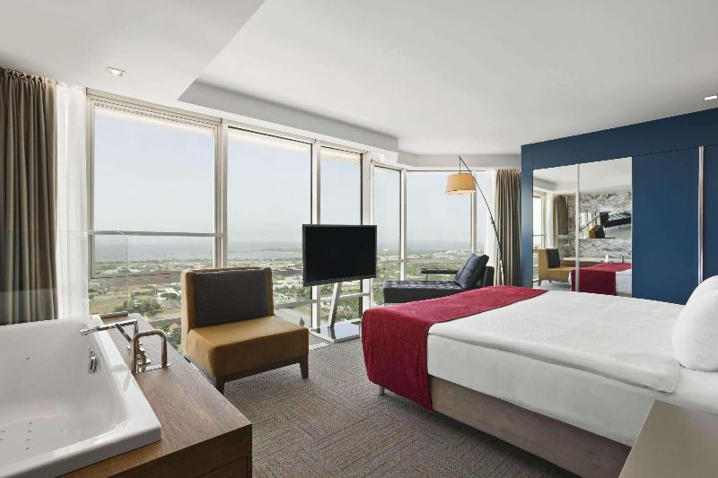 Ramada Encore By Wyndham Izmir - Oda