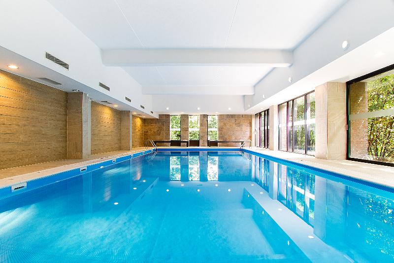 Bastion Hotel Apeldoorn Het Loo - Havuz