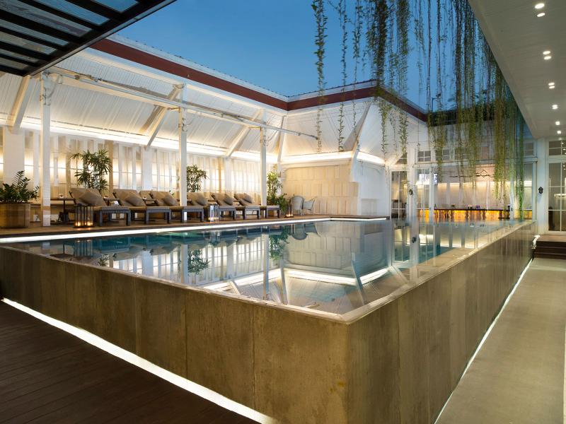 The Hermitage, a Tribute Portfolio, Jakarta - Bar