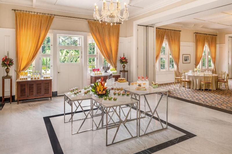 The Hermitage, a Tribute Portfolio, Jakarta - Toplantı