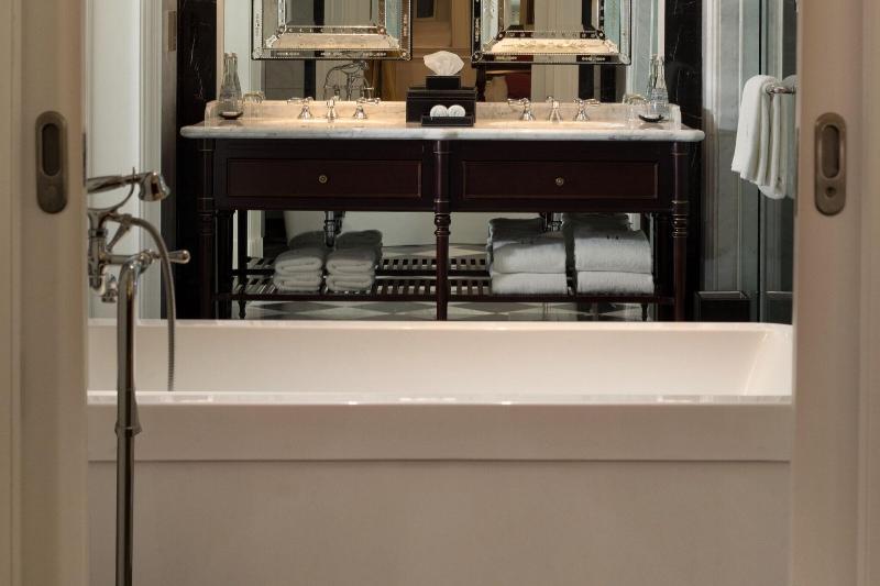 The Hermitage, a Tribute Portfolio, Jakarta - Oda