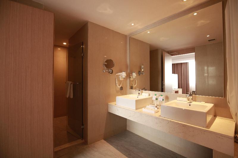Citadines Connect Airport Jakarta - Oda