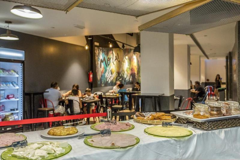 Mola! Hostel & Suites - Restoran