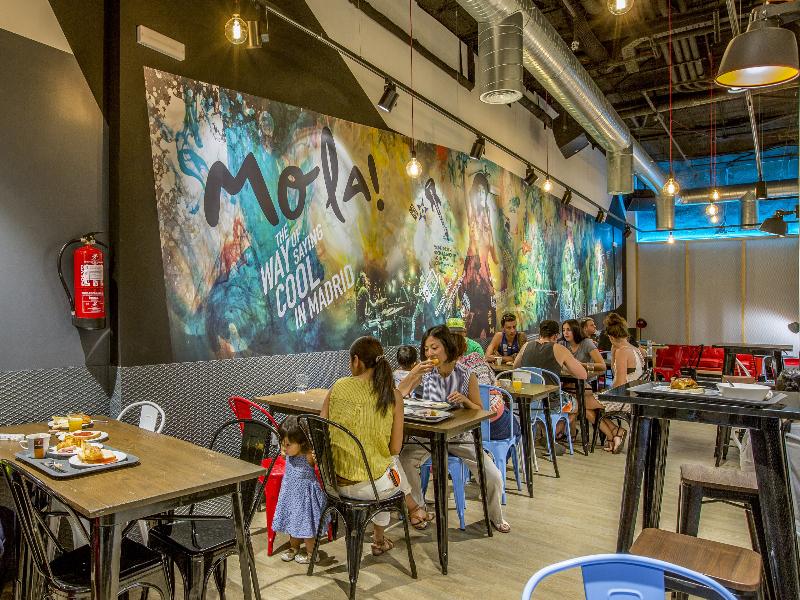 Mola! Hostel & Suites - Restoran