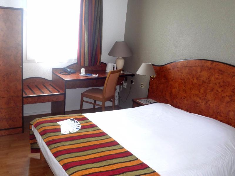 Logis Hotel Cottage - Oda