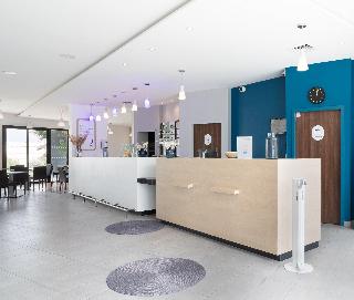 Holiday Inn Express Marseille Airport otel fotoğrafı