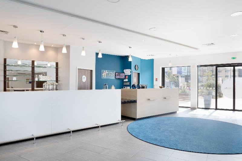 Holiday Inn Express Marseille Airport - Genel