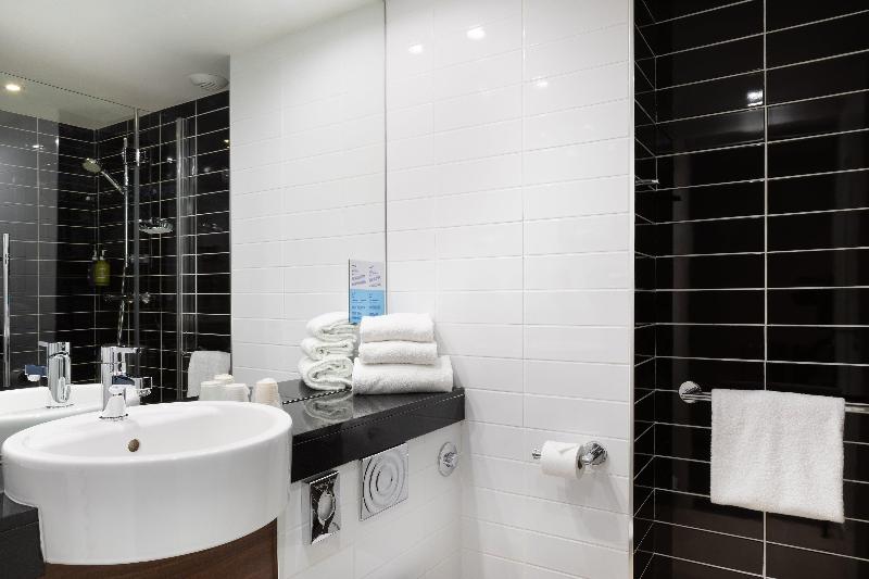 Holiday Inn Express Marseille Airport - Oda