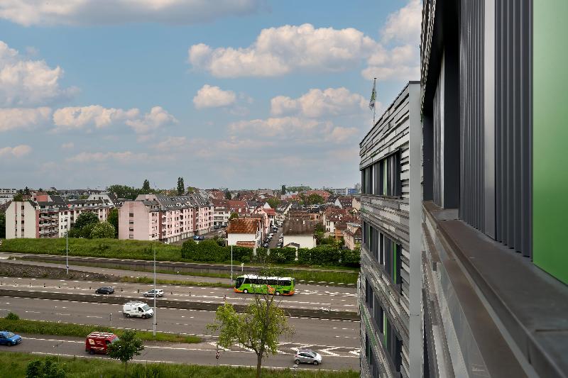 Holiday Inn Express Strasbourg Centre - Genel