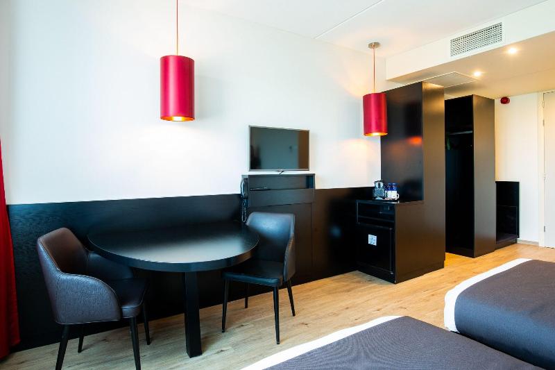 Bastion Hotel Tilburg - Oda