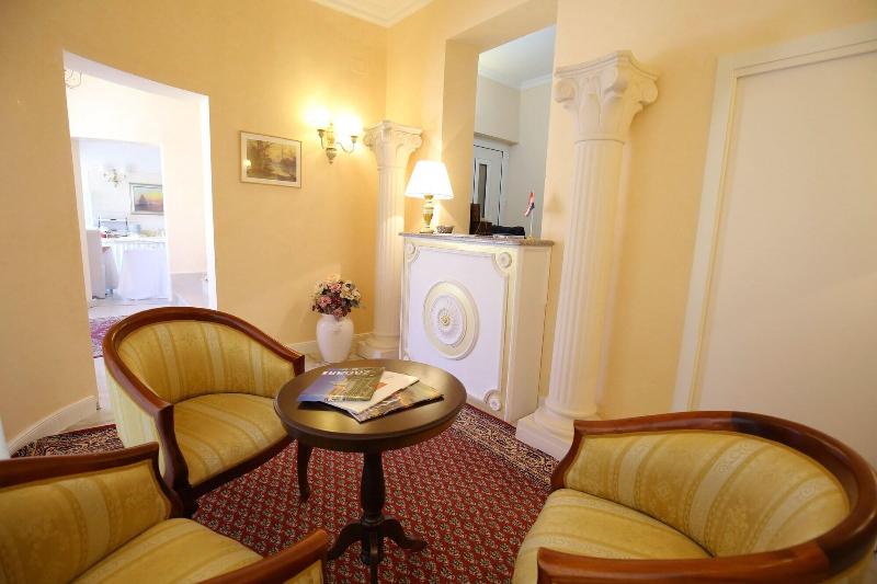 Villa Triana - Lobi