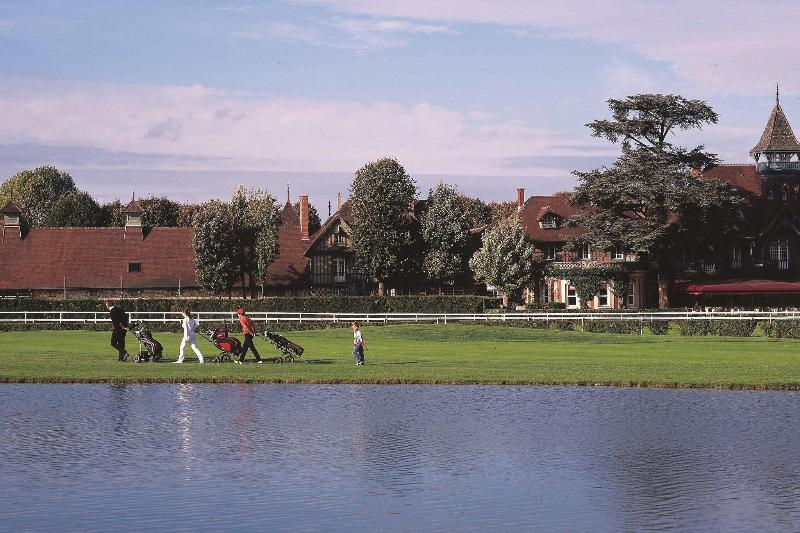 Renaissance Paris Hippodrome de St. Cloud - Aktivite