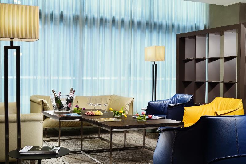 UNA HOTELS San Vitale Bologna - Lobi