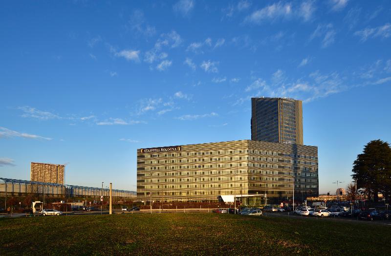 UNA HOTELS San Vitale Bologna - Genel