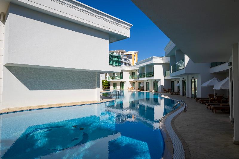 Alan Xafira Deluxe Resort & Spa - Havuz
