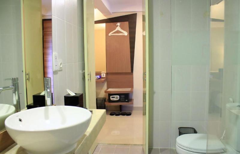 Hotel Neo Kuta Jelantik - Oda