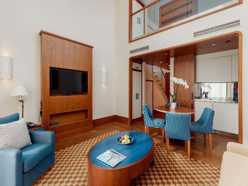 Regent Porto Montenegro Hotel - Oda