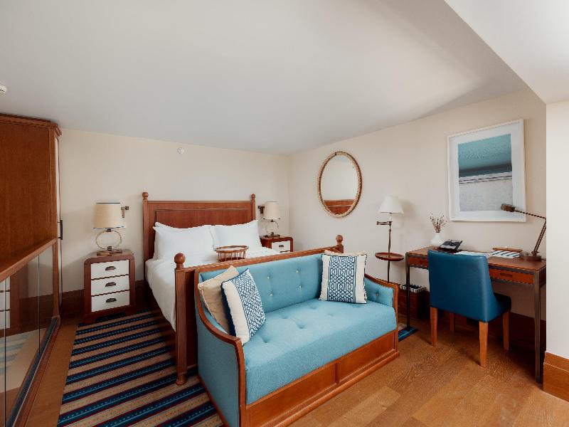 Regent Porto Montenegro Hotel - Oda