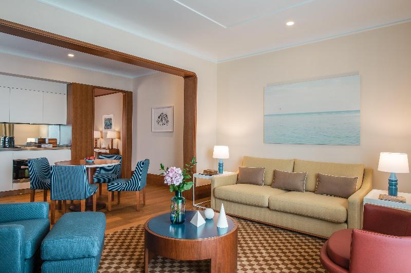 Regent Porto Montenegro Hotel - Oda