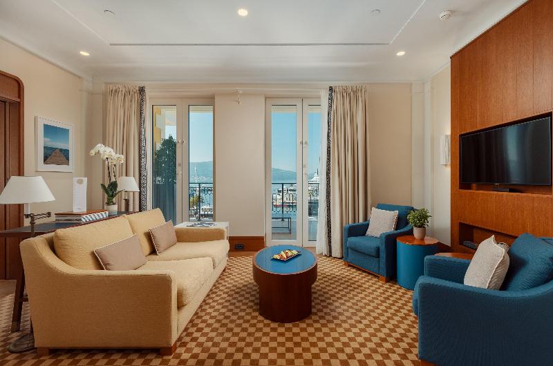 Regent Porto Montenegro Hotel - Oda