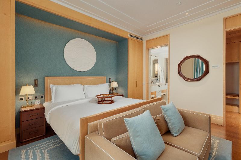 Regent Porto Montenegro Hotel - Oda