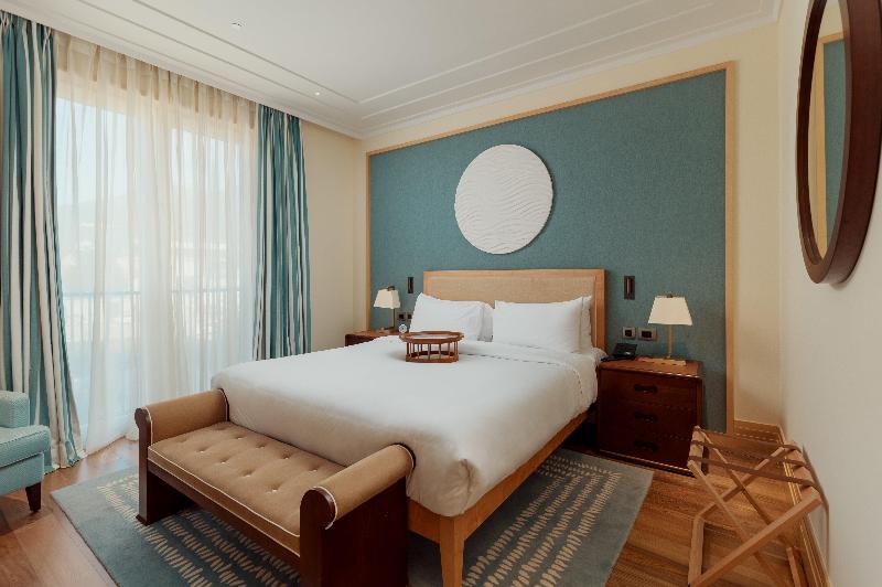 Regent Porto Montenegro Hotel - Oda