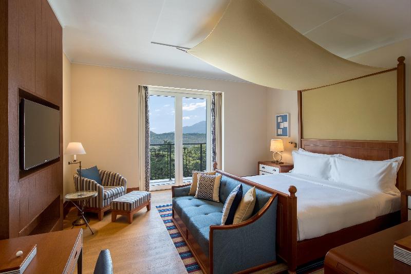 Regent Porto Montenegro Hotel - Oda