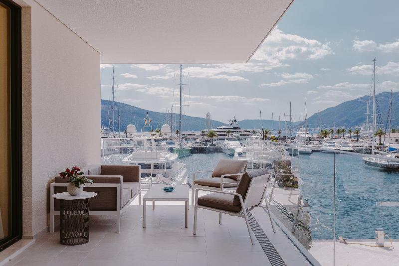 Regent Porto Montenegro Hotel - Oda