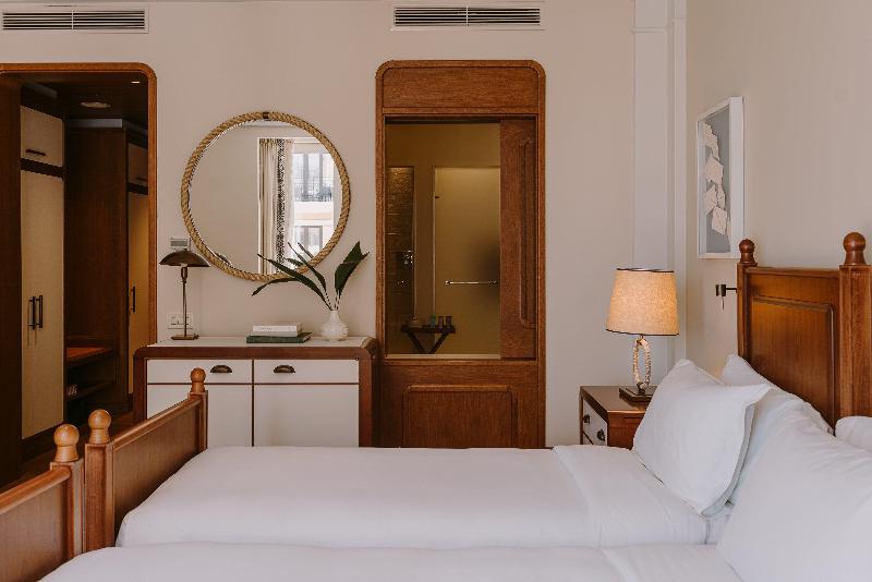 Regent Porto Montenegro Hotel - Oda