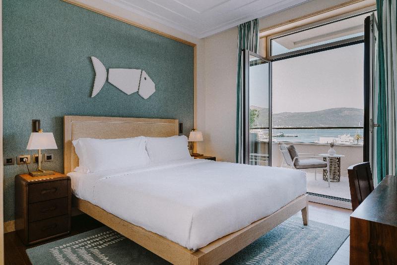 Regent Porto Montenegro Hotel - Oda
