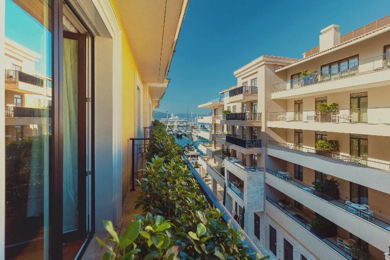 Regent Porto Montenegro Hotel - Oda