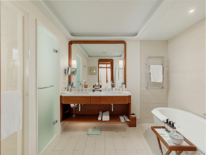 Regent Porto Montenegro Hotel - Oda