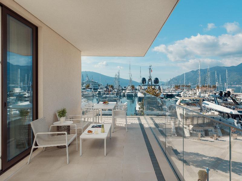 Regent Porto Montenegro Hotel - Oda