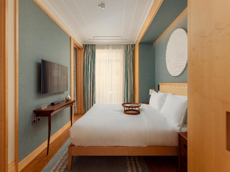 Regent Porto Montenegro Hotel - Oda