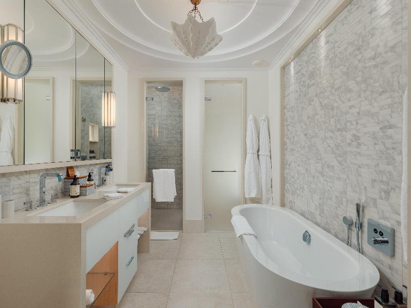 Regent Porto Montenegro Hotel - Oda
