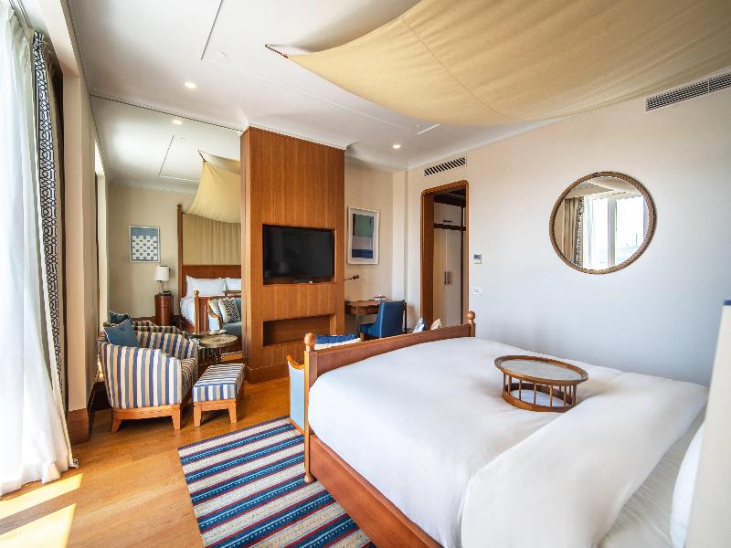 Regent Porto Montenegro Hotel - Oda