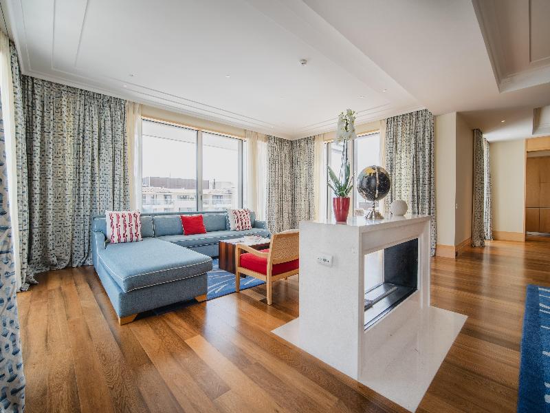 Regent Porto Montenegro Hotel - Oda