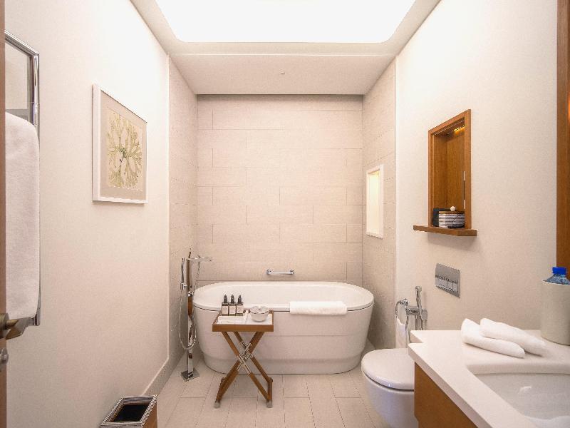 Regent Porto Montenegro Hotel - Oda