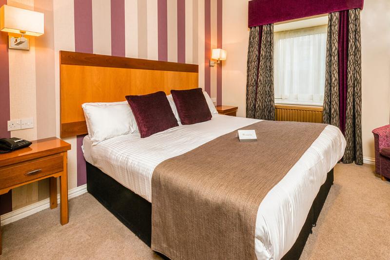 Aberdeen Douglas Hotel - Oda