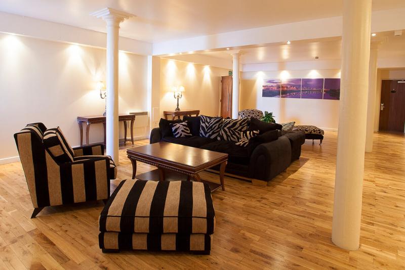 Aberdeen Douglas Hotel - Oda