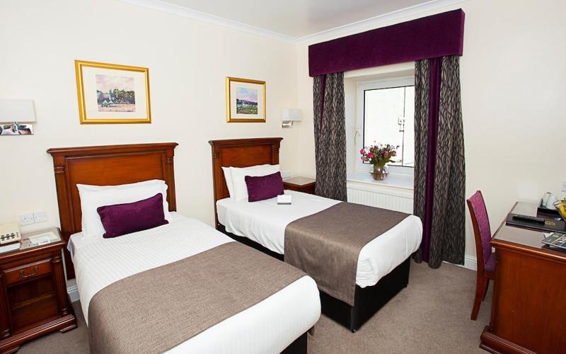 Aberdeen Douglas Hotel - Oda