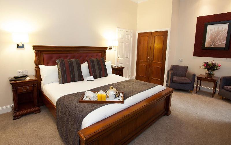 Aberdeen Douglas Hotel - Oda