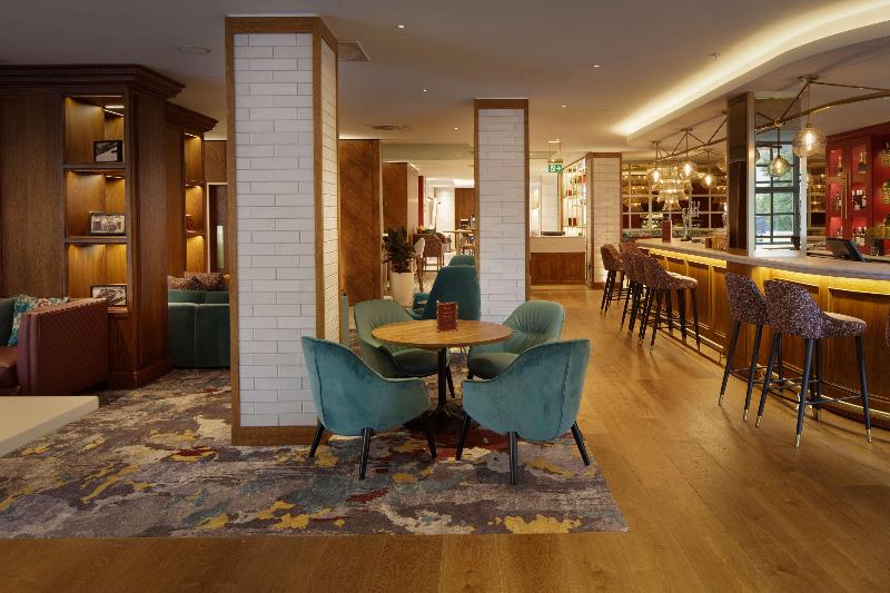 DoubleTree by Hilton Bath - Bar